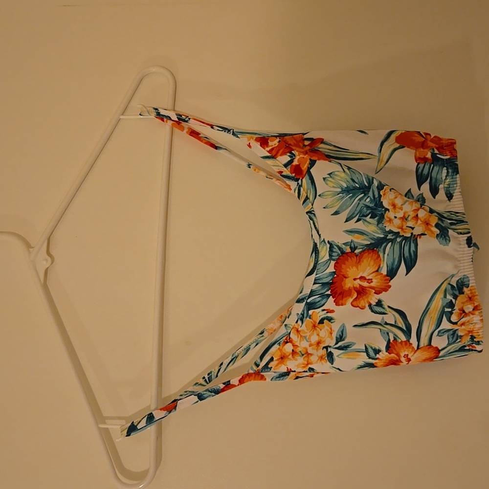 Flower crop top